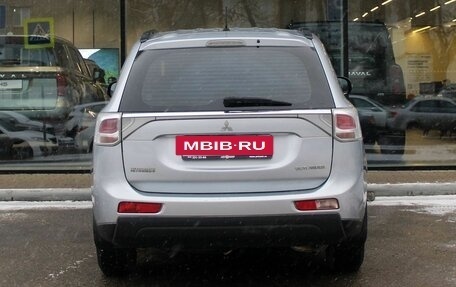 Mitsubishi Outlander III рестайлинг 3, 2012 год, 1 450 000 рублей, 6 фотография