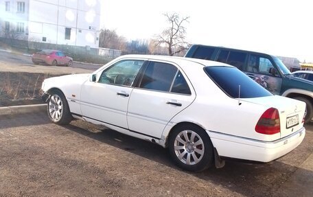 Mercedes-Benz C-Класс, 1994 год, 170 000 рублей, 2 фотография