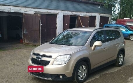 Chevrolet Orlando I, 2011 год, 900 000 рублей, 8 фотография