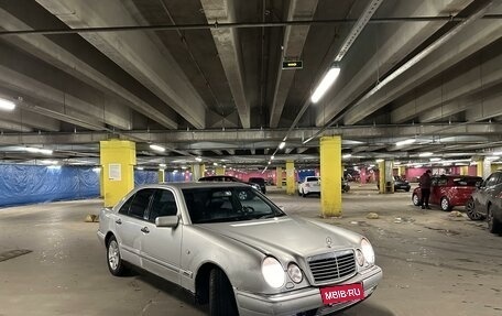 Mercedes-Benz E-Класс, 1998 год, 370 000 рублей, 2 фотография