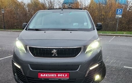 Peugeot Traveller I, 2018 год, 4 044 000 рублей, 2 фотография