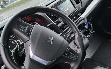 Peugeot Traveller I, 2018 год, 4 044 000 рублей, 13 фотография