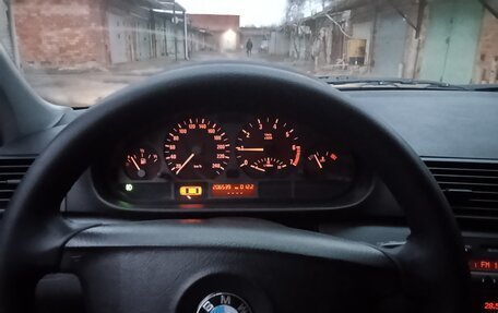 BMW 3 серия, 2000 год, 825 000 рублей, 9 фотография