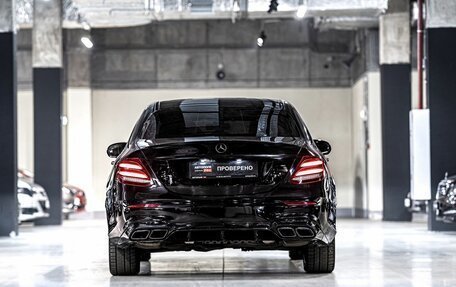 Mercedes-Benz E-Класс, 2018 год, 3 529 000 рублей, 4 фотография