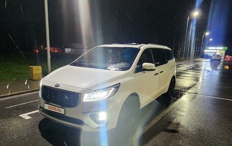 KIA Carnival III, 2018 год, 3 100 000 рублей, 7 фотография