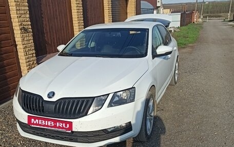 Skoda Octavia, 2018 год, 1 550 000 рублей, 3 фотография