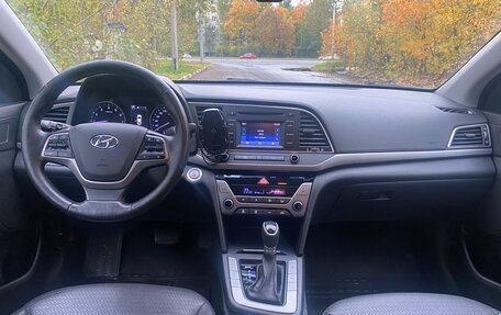 Hyundai Elantra VI рестайлинг, 2016 год, 1 500 000 рублей, 8 фотография