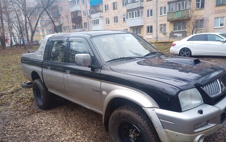 Mitsubishi L200 III рестайлинг, 2006 год, 1 100 000 рублей, 11 фотография