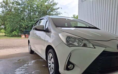 Toyota Vitz, 2018 год, 1 070 000 рублей, 2 фотография