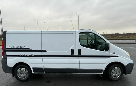 Renault Trafic, 2007 год, 970 000 рублей, 9 фотография