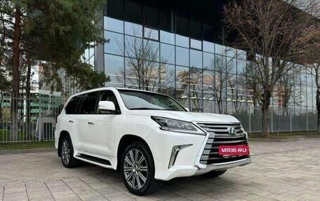 Lexus LX III, 2016 год, 7 600 000 рублей, 23 фотография