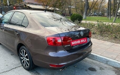 Volkswagen Jetta VI, 2014 год, 1 330 000 рублей, 4 фотография