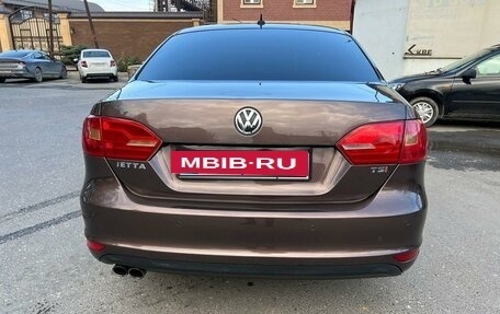 Volkswagen Jetta VI, 2014 год, 1 330 000 рублей, 10 фотография