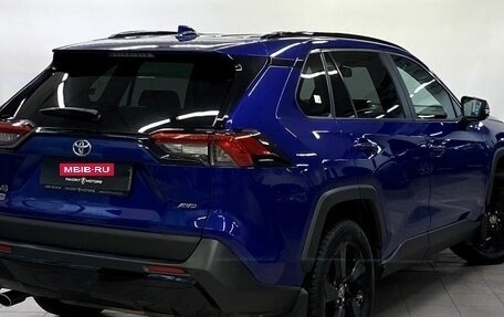 Toyota RAV4, 2021 год, 3 300 000 рублей, 6 фотография