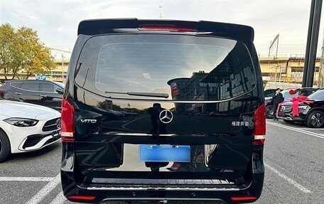 Mercedes-Benz Vito, 2023 год, 8 850 000 рублей, 5 фотография