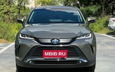 Toyota Harrier, 2021 год, 3 650 000 рублей, 2 фотография