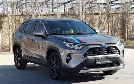 Toyota RAV4, 2021 год, 3 150 000 рублей, 1 фотография