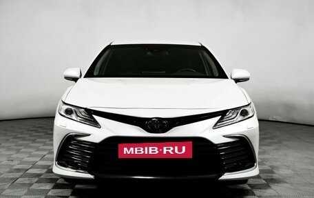 Toyota Camry, 2021 год, 3 898 000 рублей, 2 фотография