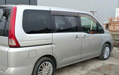 Nissan Serena III, 2009 год, 1 150 000 рублей, 4 фотография