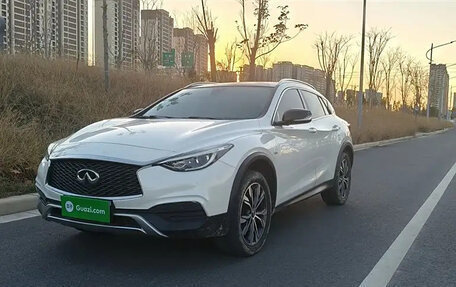 Infiniti QX30, 2017 год, 2 690 000 рублей, 1 фотография