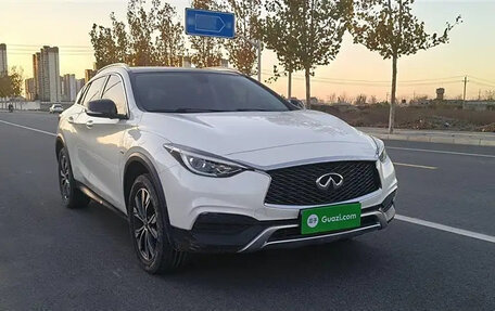 Infiniti QX30, 2017 год, 2 690 000 рублей, 3 фотография