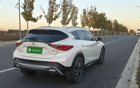 Infiniti QX30, 2017 год, 2 690 000 рублей, 6 фотография