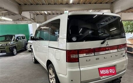 Mitsubishi Delica D:5 I, 2019 год, 2 350 000 рублей, 5 фотография