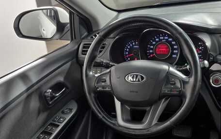 KIA Rio III рестайлинг, 2014 год, 992 000 рублей, 15 фотография