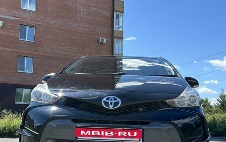 Toyota Prius Alpha I (ZVW40/41), 2015 год, 1 380 000 рублей, 6 фотография