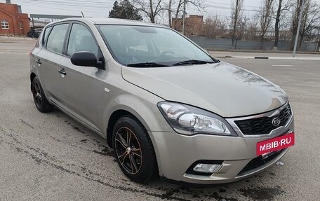 KIA cee'd I рестайлинг, 2011 год, 645 000 рублей, 7 фотография