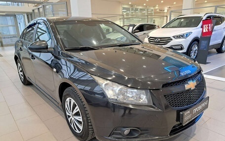 Chevrolet Cruze II, 2011 год, 590 000 рублей, 3 фотография