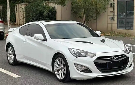 Hyundai Genesis Coupe I рестайлинг, 2014 год, 2 100 000 рублей, 3 фотография