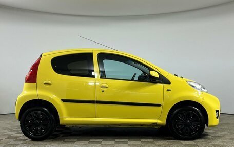 Peugeot 107 I рестайлинг, 2011 год, 599 000 рублей, 4 фотография