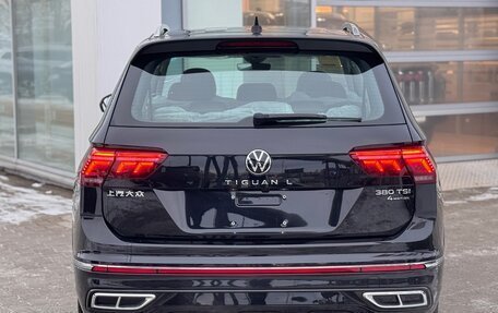 Volkswagen Tiguan II, 2023 год, 5 750 000 рублей, 17 фотография