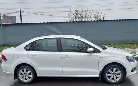 Volkswagen Polo VI (EU Market), 2013 год, 1 050 000 рублей, 28 фотография