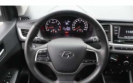 Hyundai Solaris II рестайлинг, 2021 год, 1 602 000 рублей, 8 фотография