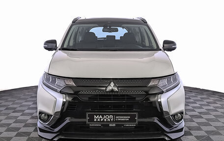 Mitsubishi Outlander III рестайлинг 3, 2022 год, 3 750 000 рублей, 2 фотография