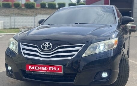 Toyota Camry, 2011 год, 1 250 000 рублей, 1 фотография