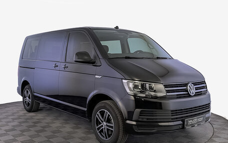 Volkswagen Caravelle T6 рестайлинг, 2017 год, 3 750 000 рублей, 3 фотография