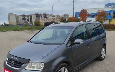 Volkswagen Touran III, 2006 год, 555 000 рублей, 4 фотография