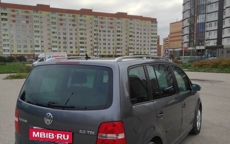 Volkswagen Touran III, 2006 год, 555 000 рублей, 3 фотография