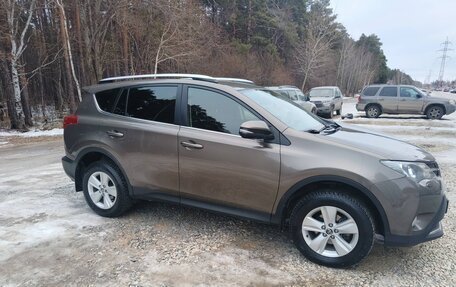 Toyota RAV4, 2013 год, 2 260 000 рублей, 6 фотография