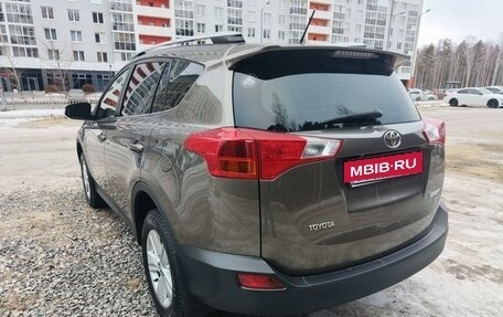 Toyota RAV4, 2013 год, 2 260 000 рублей, 4 фотография