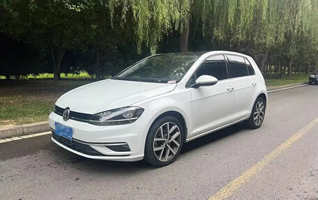 Volkswagen Golf VII, 2020 год, 1 600 000 рублей, 1 фотография