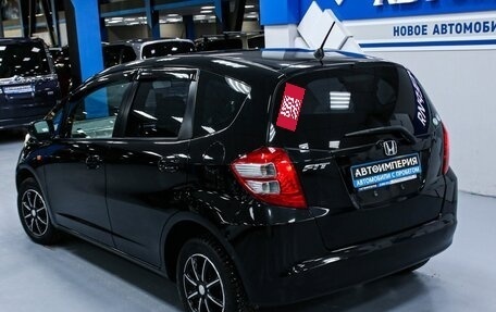 Honda Fit III, 2010 год, 823 000 рублей, 10 фотография