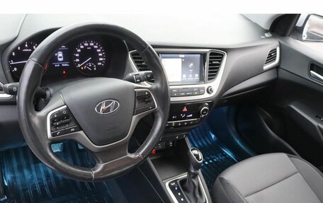 Hyundai Solaris II рестайлинг, 2017 год, 1 410 000 рублей, 6 фотография