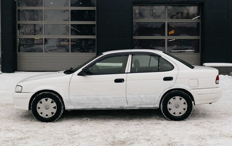 Nissan Sunny B15, 2000 год, 350 000 рублей, 2 фотография