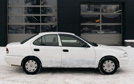 Nissan Sunny B15, 2000 год, 350 000 рублей, 6 фотография