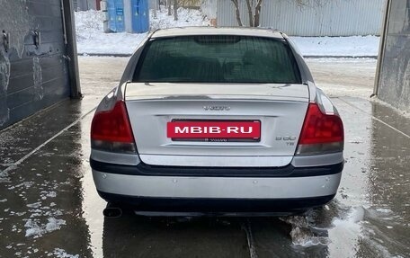 Volvo S60 III, 2001 год, 550 000 рублей, 4 фотография