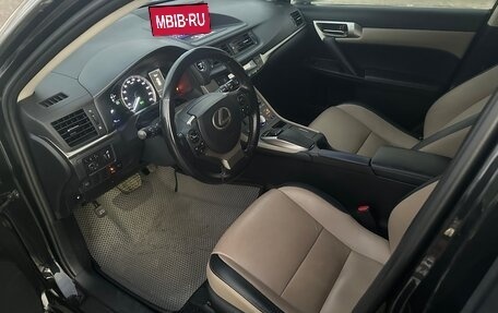 Lexus CT I рестайлинг, 2017 год, 2 800 000 рублей, 5 фотография